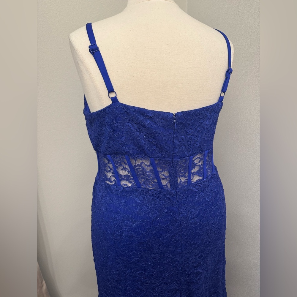 Plus Dress 💙 - Picture 5 of 11